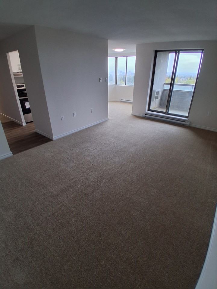 Highview Glen - Photo 6 of 10