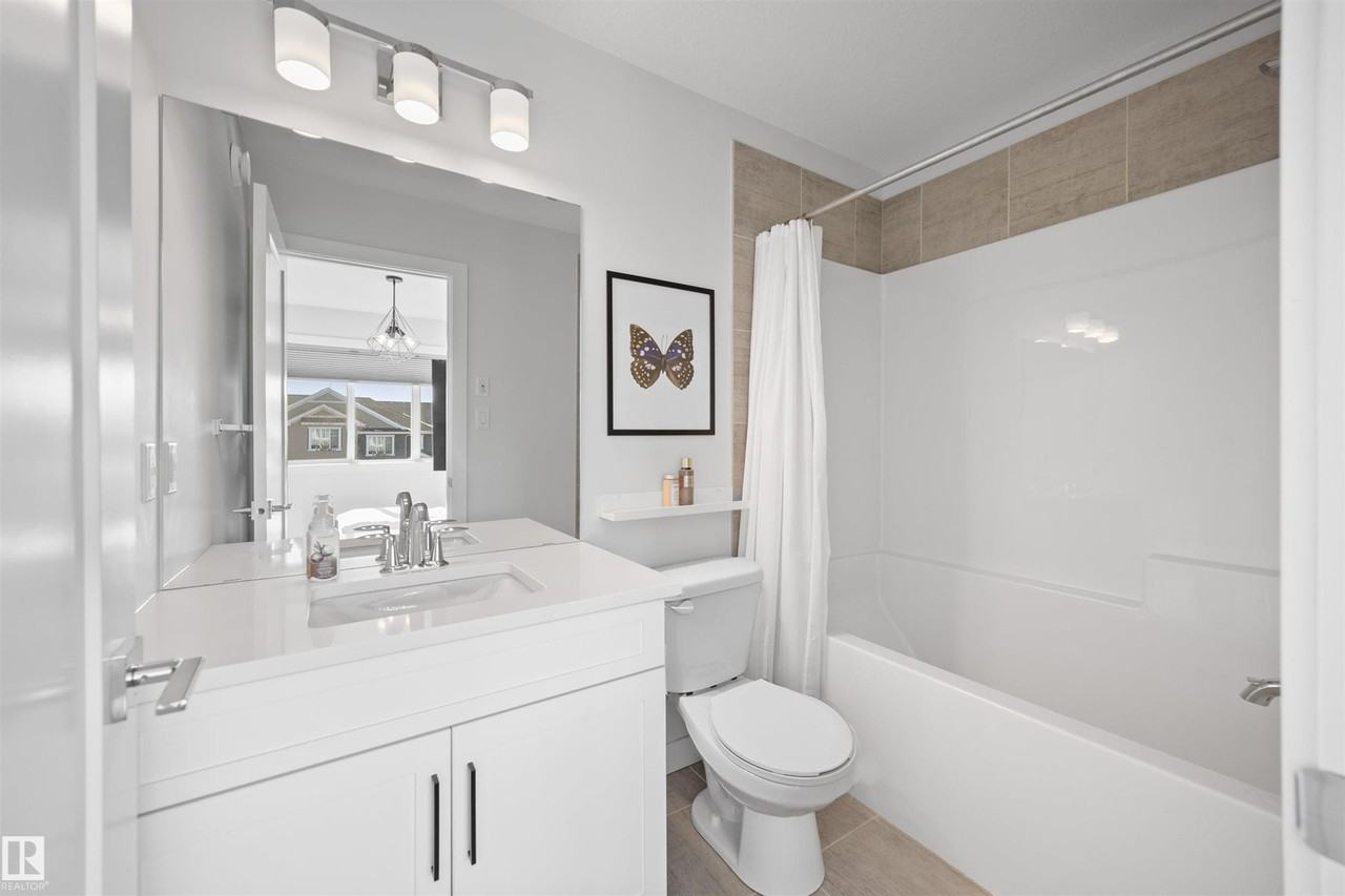 4024 Blackbird Link Northwest, Edmonton, Alberta, Canada, T5S 0K7 - Photo 7 of 28