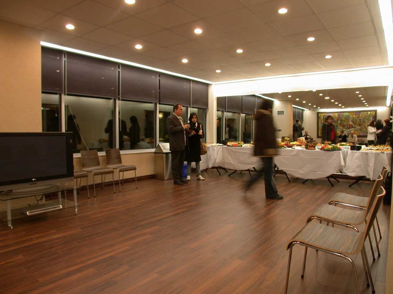 140 Carlton Street - Photo 3 of 9