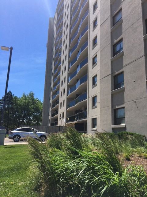 2550 Kingston Road - Photo 3 of 6