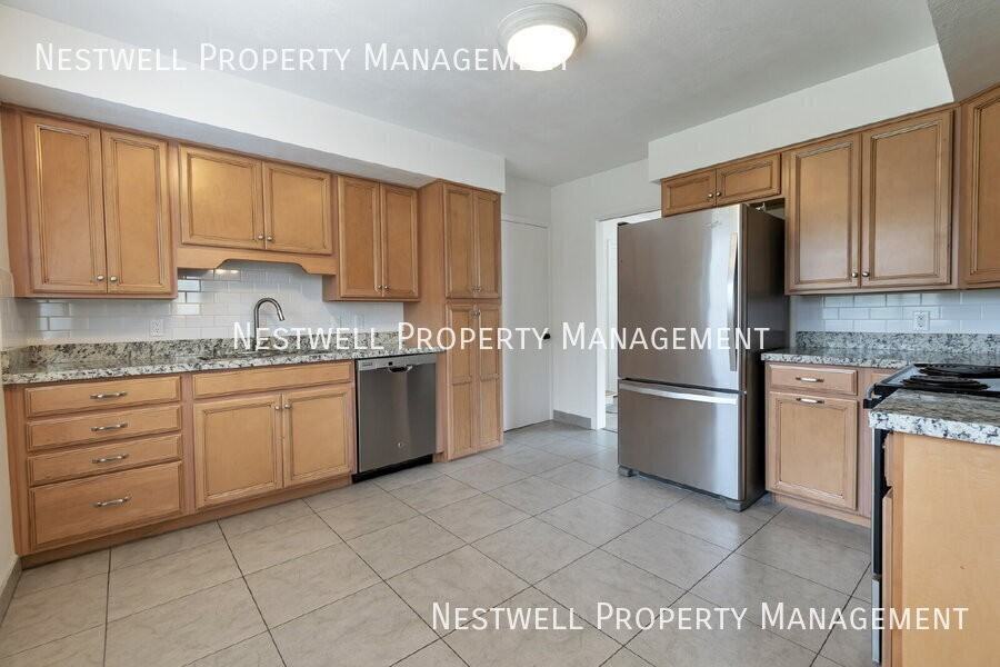 3610 E Hermes Dr - Photo 5 of 29