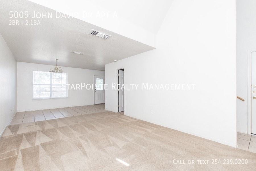 5009 John David Dr Apt A - Photo 2 of 16