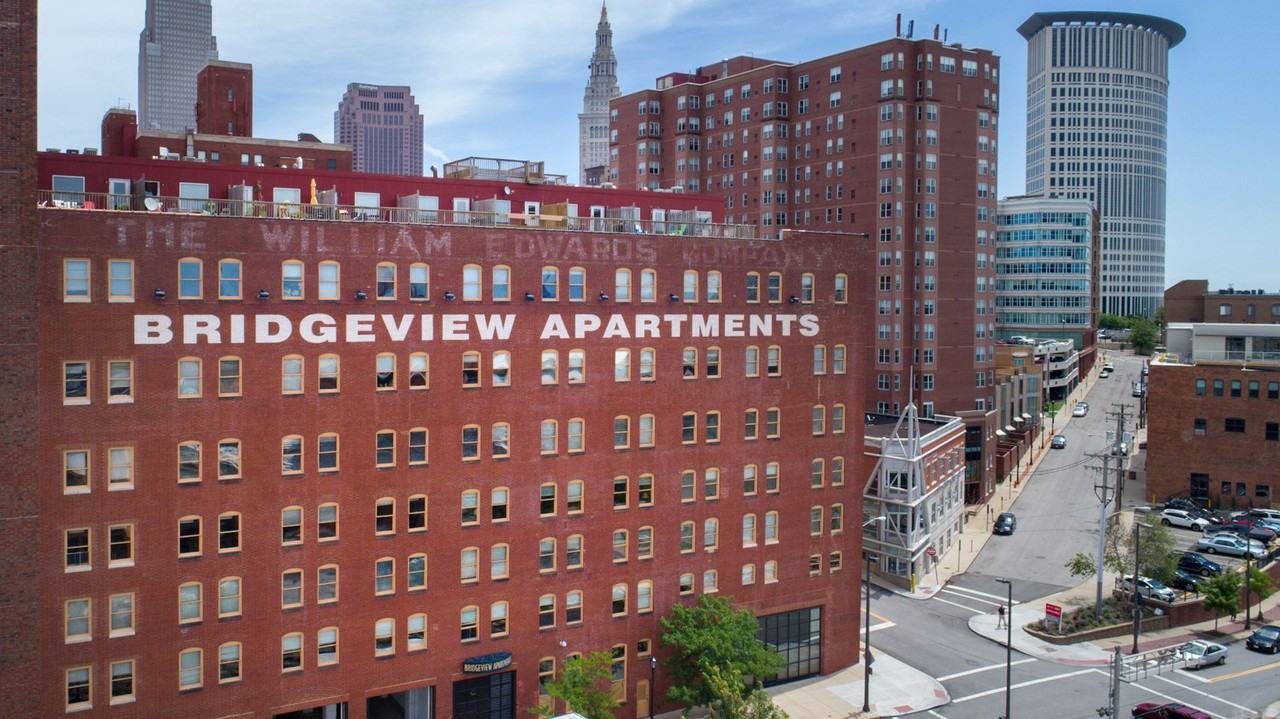 Bridgeview - Photo 2 of 50