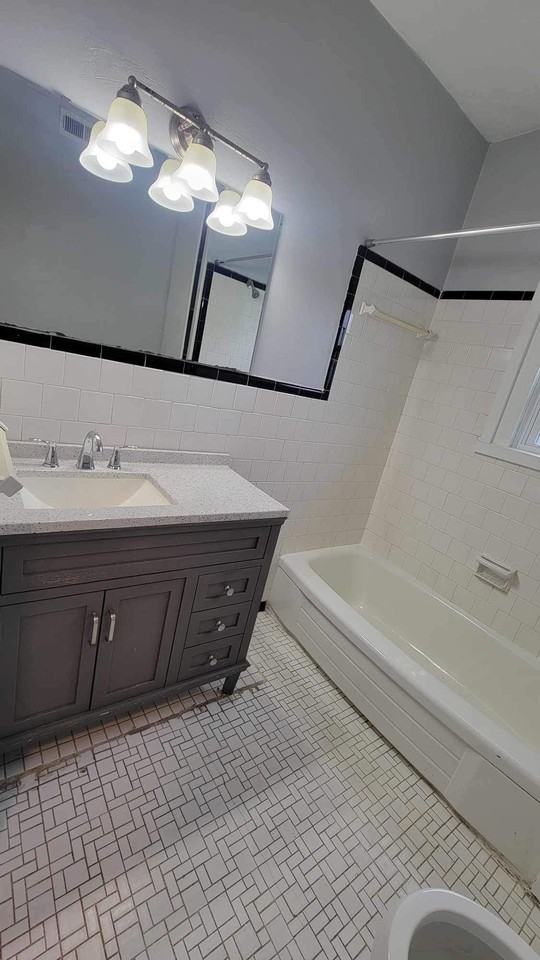 114 Huntington Blvd Ne #1 - Photo 7 of 10