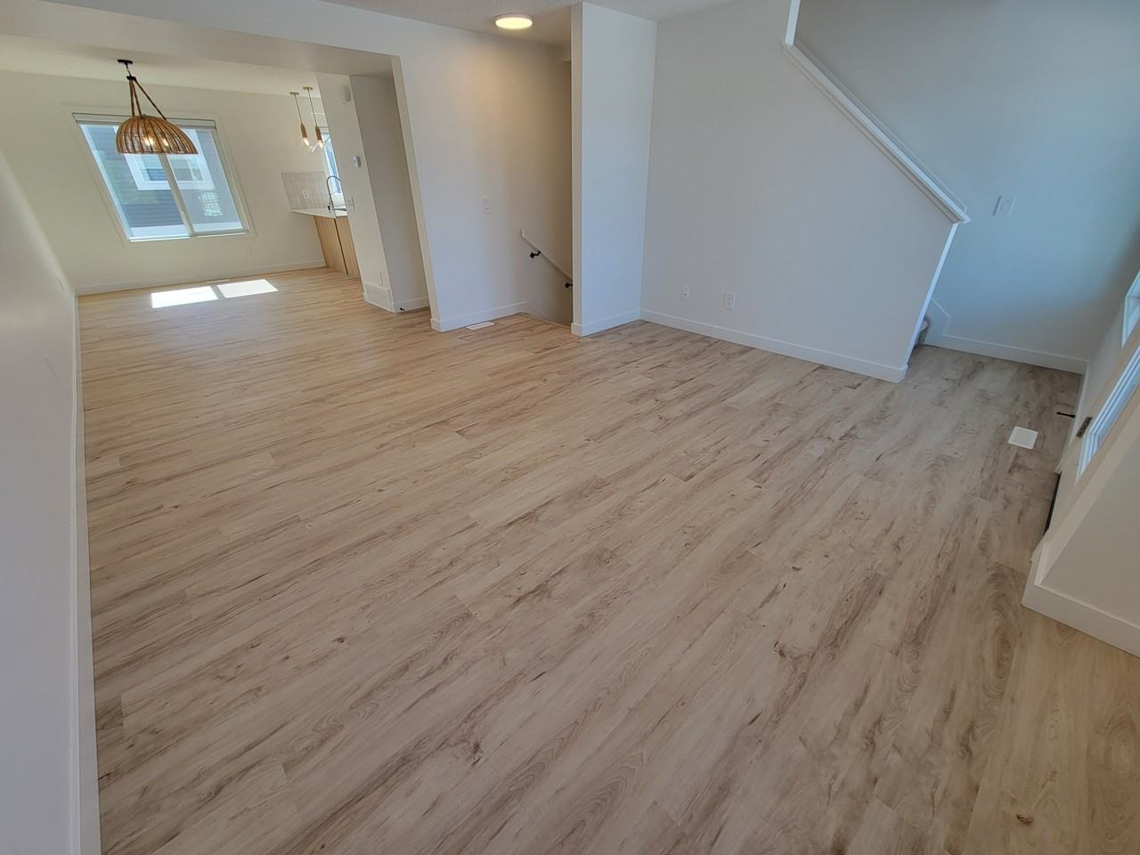 16335 84 Street NW - #82 - Photo 6 of 19