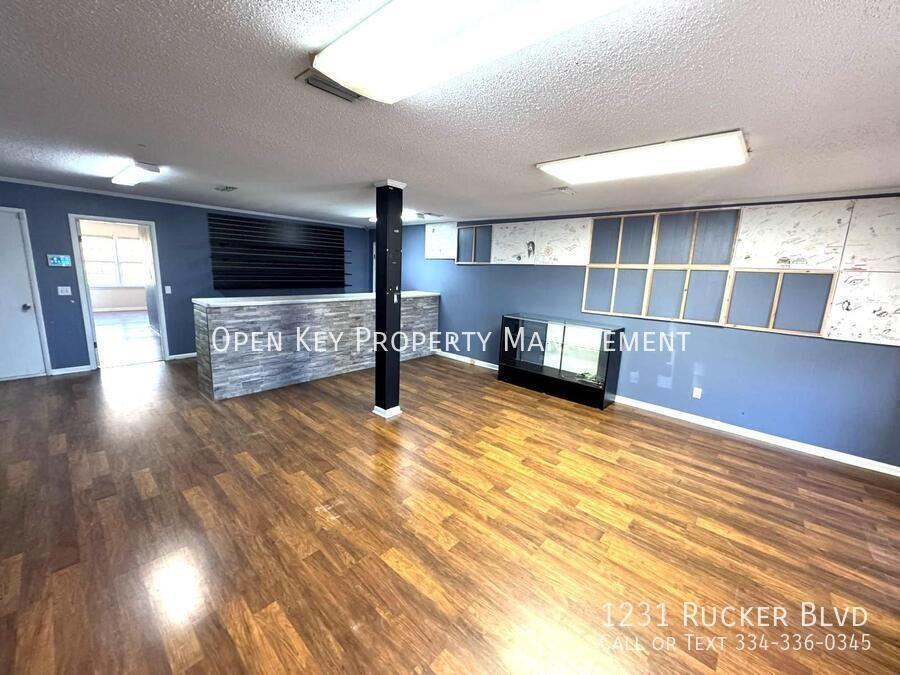 1231 Rucker Blvd - Photo 5 of 11