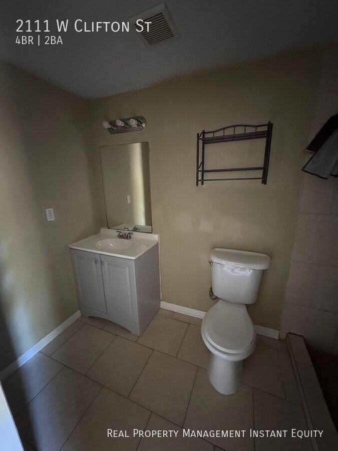 2111 W Clifton St - Photo 7 of 18