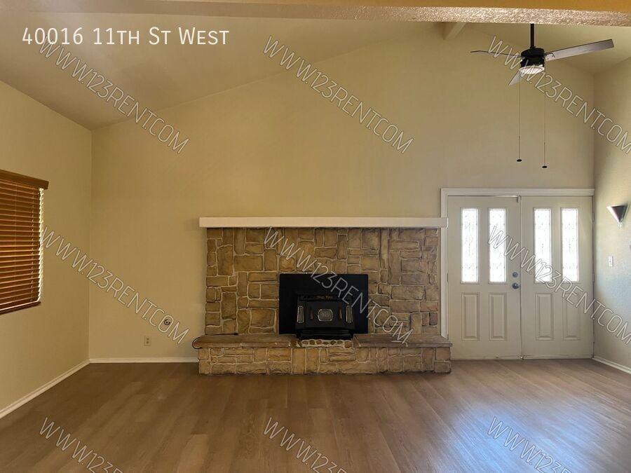 40016 11th St W - Photo 7 of 25