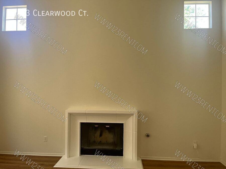 36453 Clearwood Ct - Photo 3 of 24