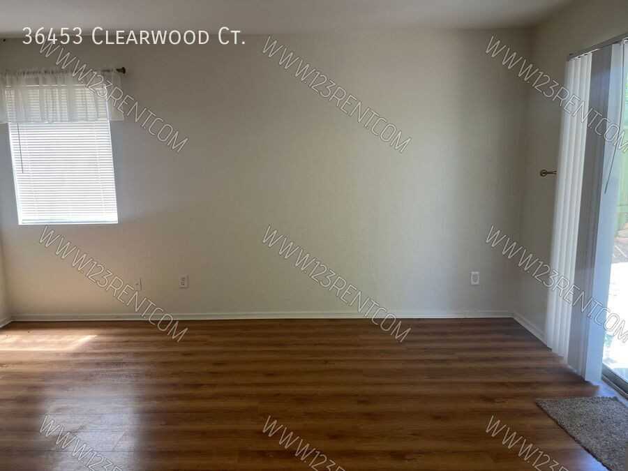 36453 Clearwood Ct - Photo 7 of 24