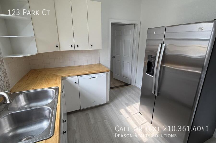123 Park Ct - Photo 4 of 29