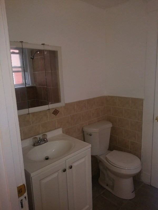 39 Hurlburt St #2ndFL - Photo 2 of 4