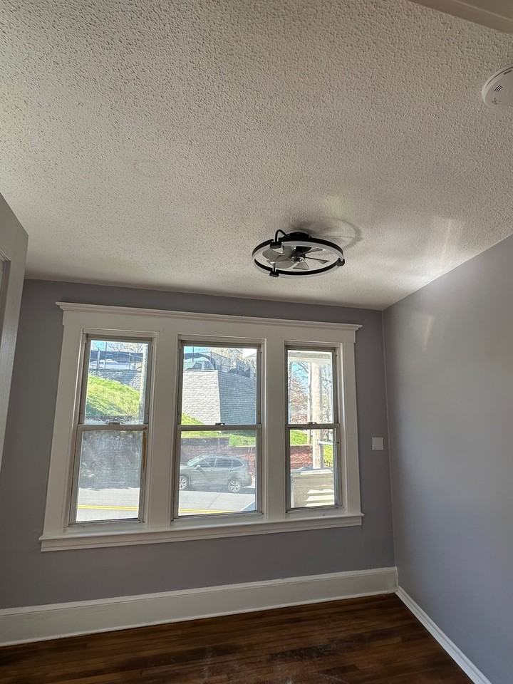 39 Hurlburt St #2ndFL - Photo 4 of 4
