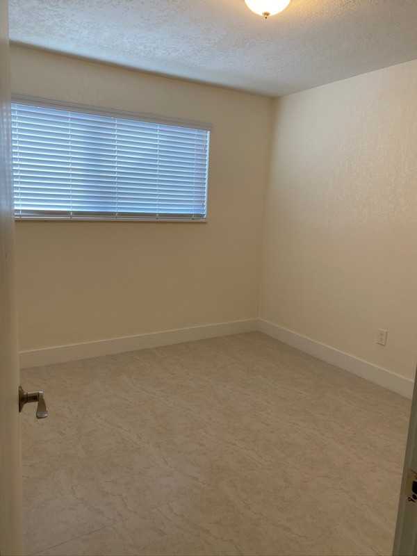1331 Wstreet - Photo 6 of 10
