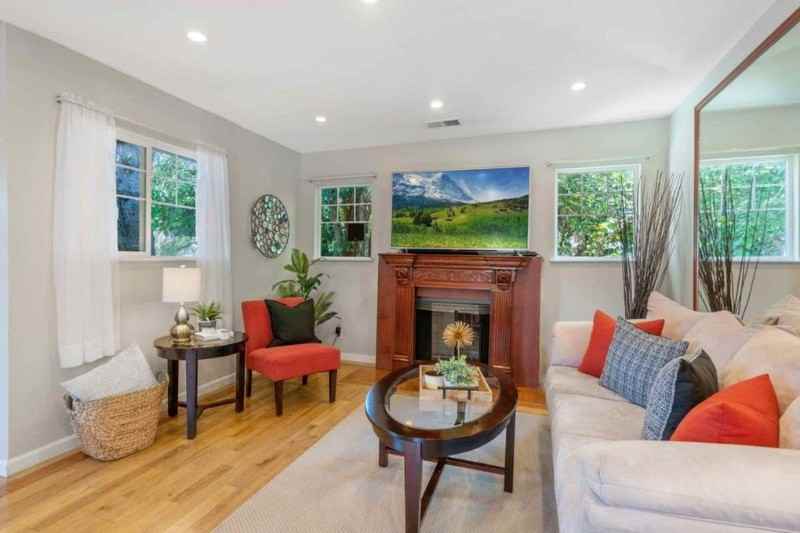 425 Oak Ave #C - Photo 3 of 8