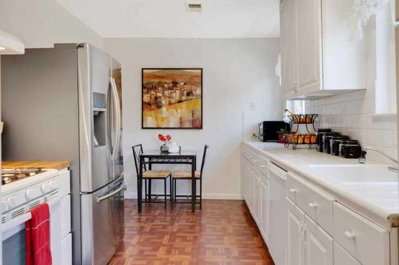 425 Oak Ave #C - Photo 4 of 8