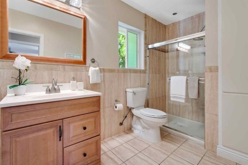 425 Oak Ave #C - Photo 7 of 8