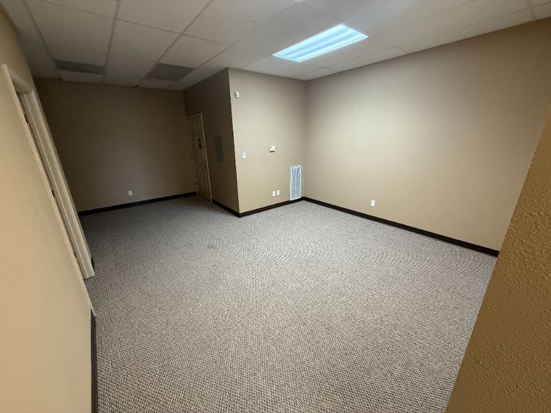 3131 Wolf St #3131 Airpo - Photo 5 of 9
