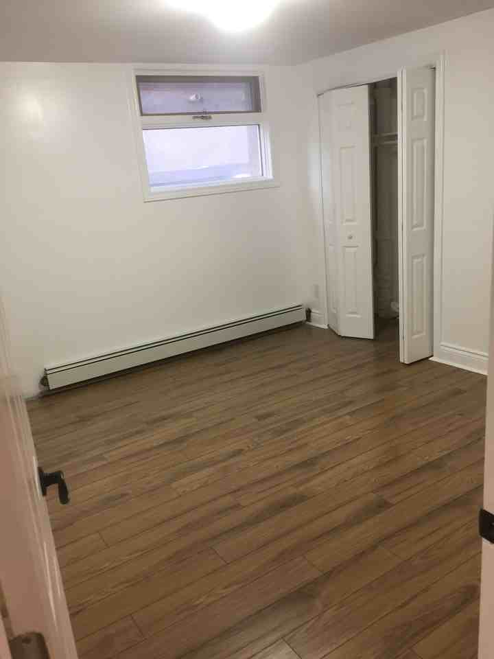 93 Bellwood Avenue #4 - Photo 4 of 9
