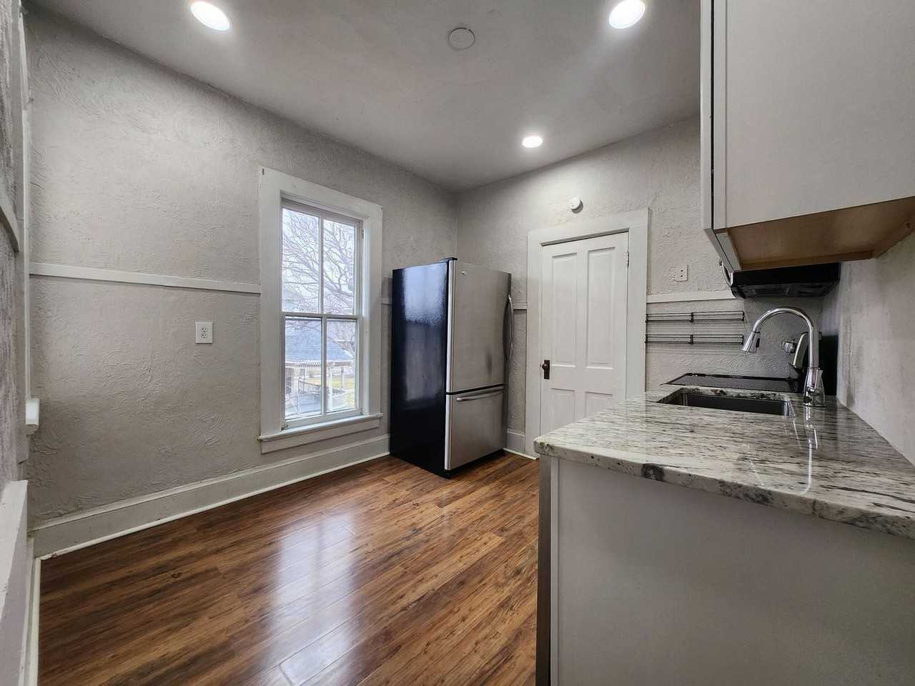 724 N Nevada Ave #5 - Photo 5 of 14