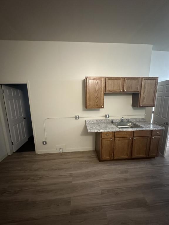 110 1/2 S Main St #3 - Photo 4 of 6