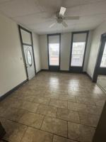 featured image of 110 1/2 S Main St #4