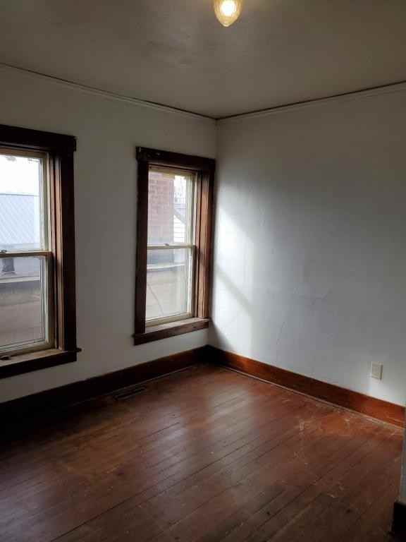 303 1/2 W High St #6 - Photo 2 of 7