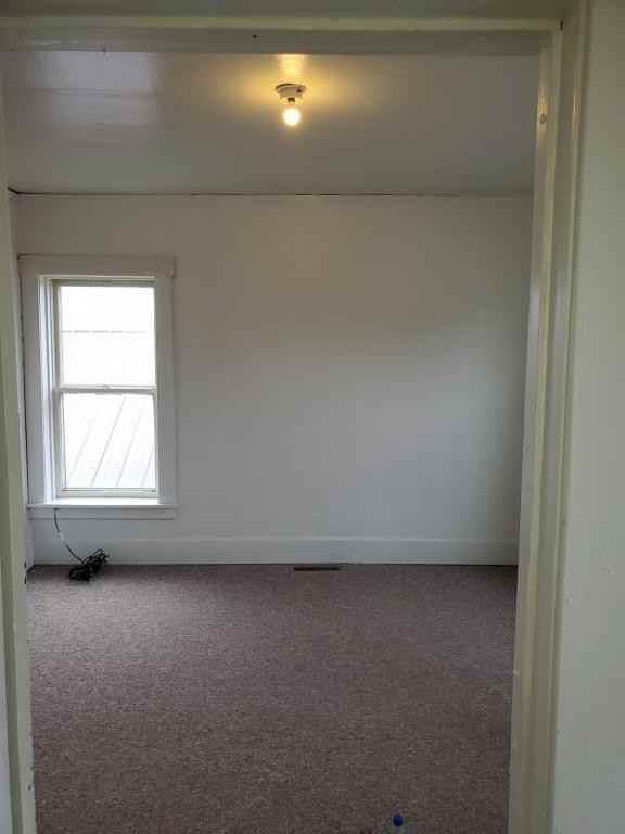 303 1/2 W High St #6 - Photo 7 of 7