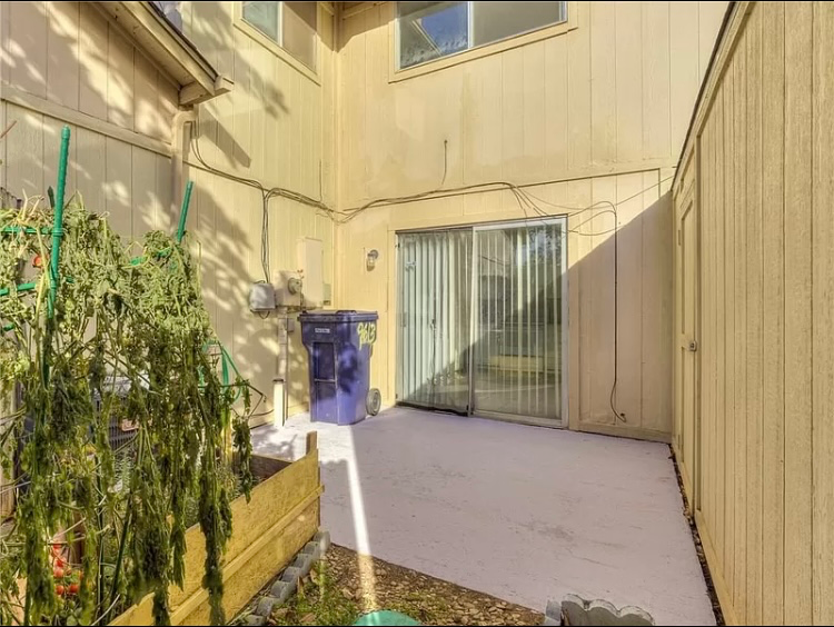 9613 Hefner Village Blvd - Photo 3 of 22