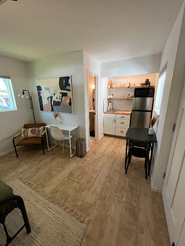 1654 Garden Ave #2 - Photo 3 of 21