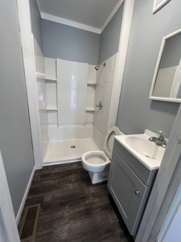 913 N Main St #A - Photo 6 of 6