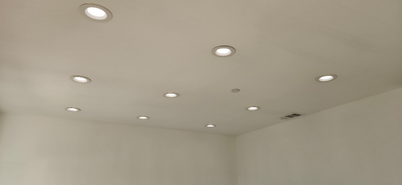 339 N Harvard Blvd - Photo 5 of 34