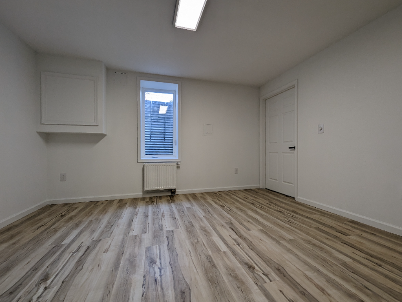 406 Gaither St #1 - Photo 3 of 11