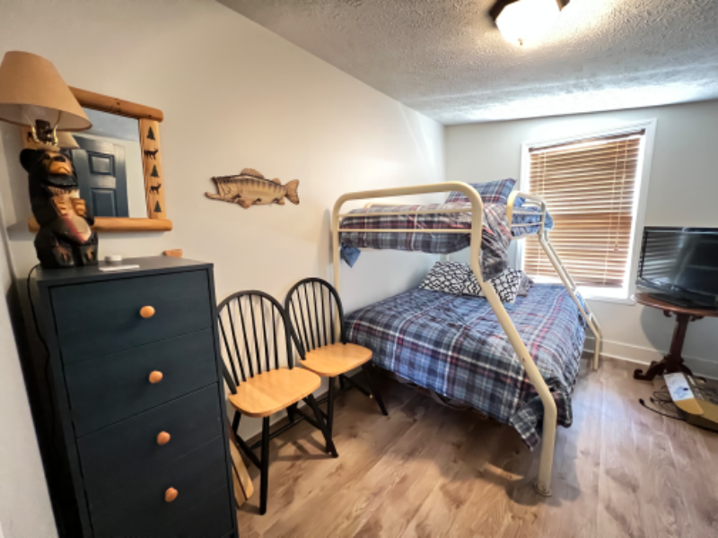 1546 Hideaway Rd - Photo 4 of 14