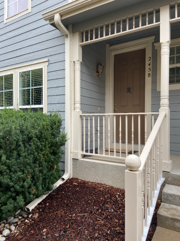 2458 Syracuse St - Photo 3 of 10