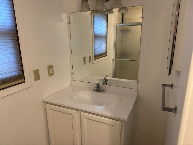 1583 Highland Park Dr #C - Photo 4 of 14