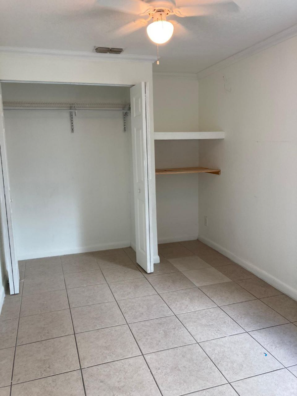 6733 Lodge Ave - Photo 3 of 7