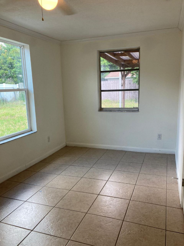 6733 Lodge Ave - Photo 6 of 7