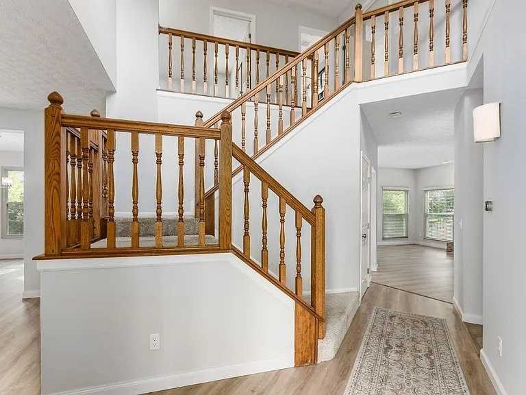 7218 Innisfree Ln - Photo 2 of 18