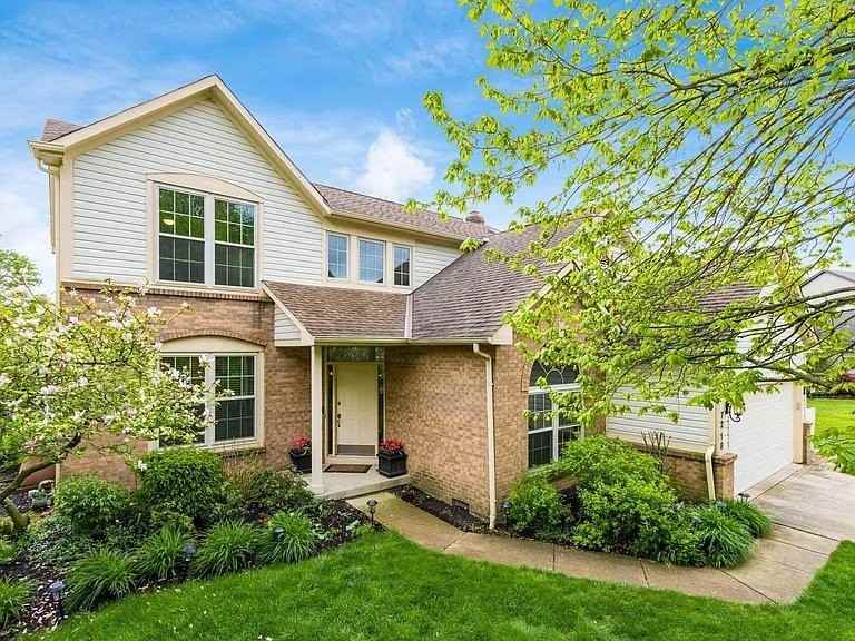 7218 Innisfree Ln - Photo 3 of 18