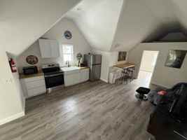 featured image of 20 Colman St #3