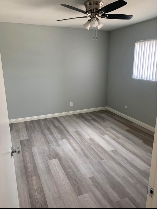 8014 Woodman Ave #14 - Photo 3 of 6