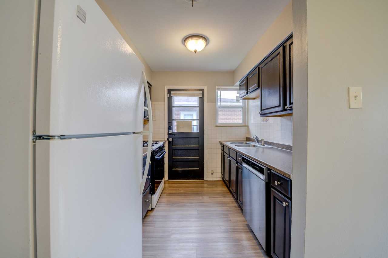 10742 Tropic Dr - Photo 6 of 11