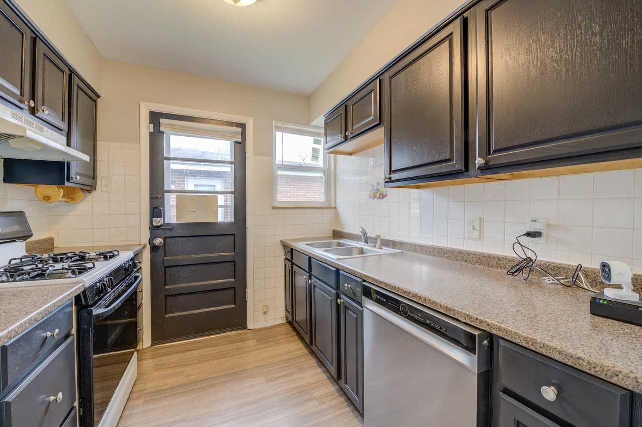 10742 Tropic Dr - Photo 7 of 11