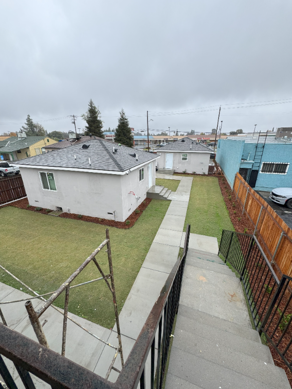 2300 Brundage Ln #B - Photo 4 of 6