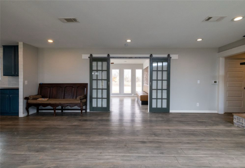 3193 E Highway - Photo 3 of 10