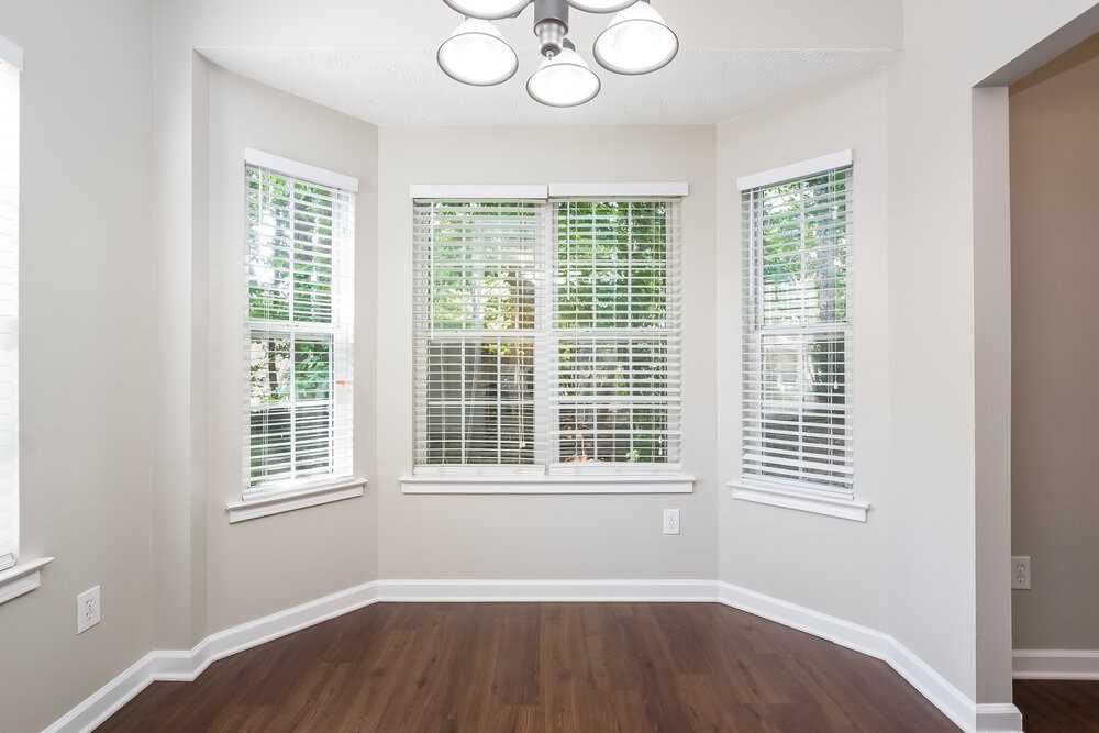 2721 Windsor Ct Nw - Photo 5 of 16