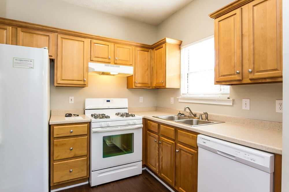 2721 Windsor Ct Nw - Photo 6 of 16