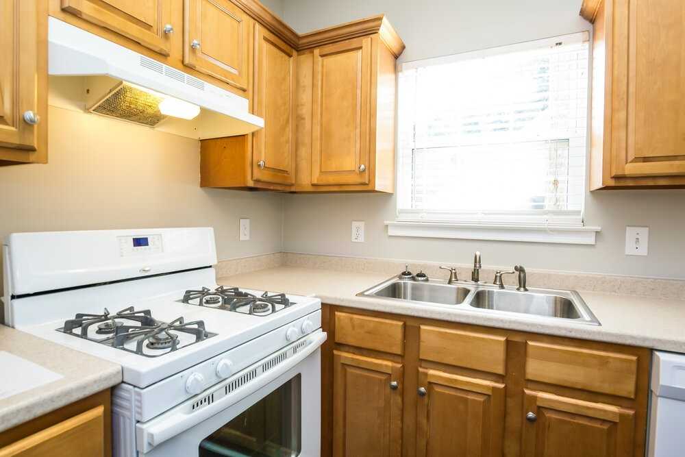 2721 Windsor Ct Nw - Photo 7 of 16