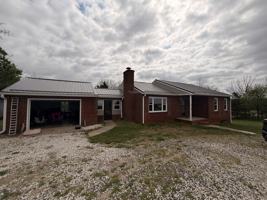 featured image of 682 Tower Hill Rd